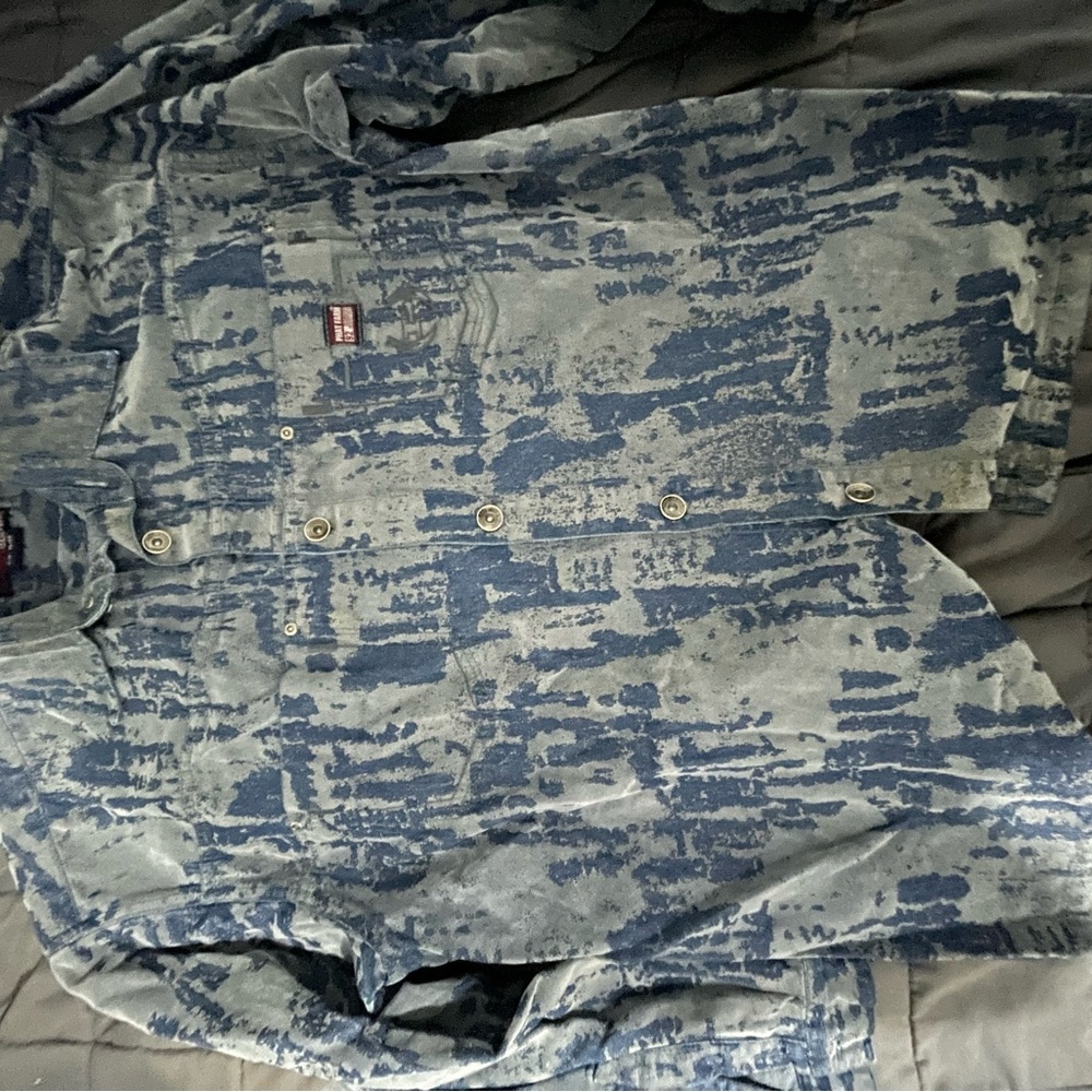 Phat Farm Blue and Gray Patterned Shirt
